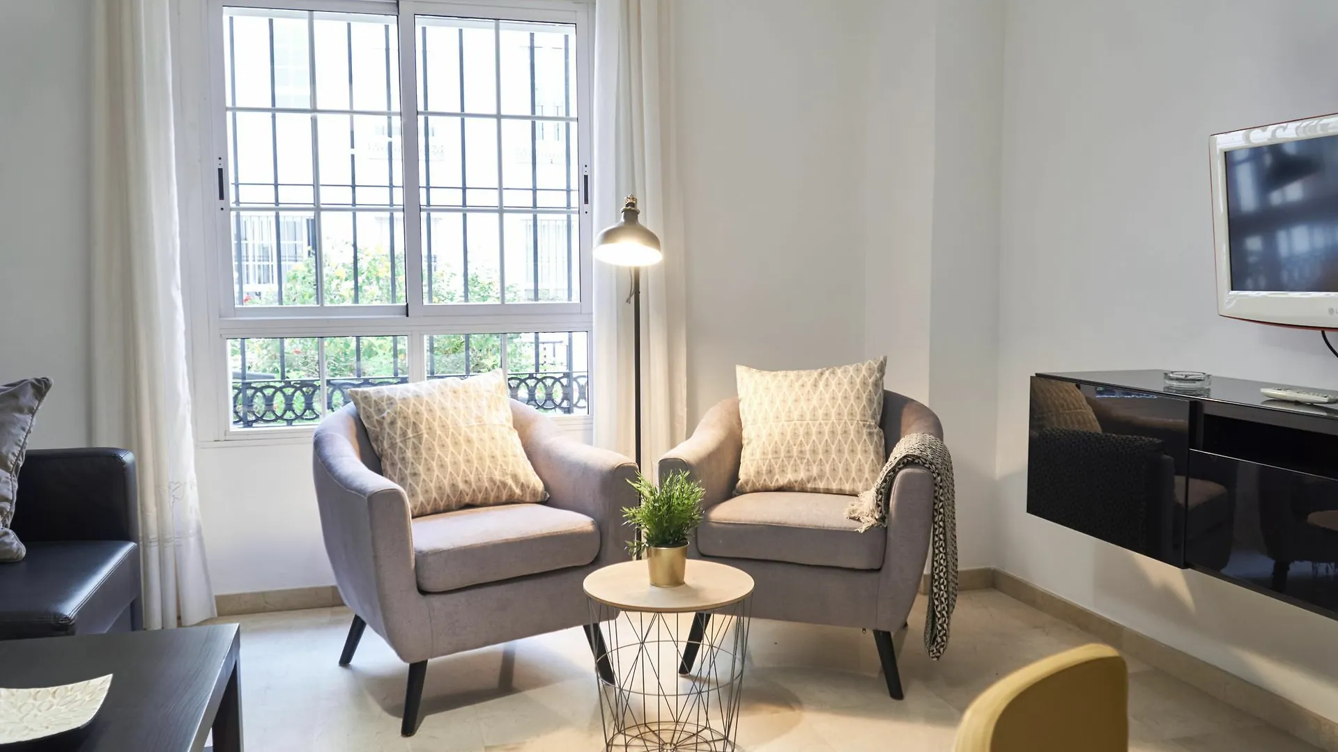 Apartamento En El Corazon De Triana Seville Spain